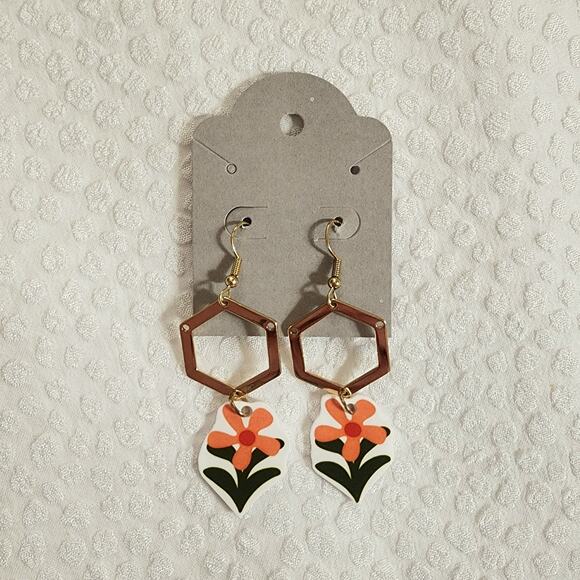 Handmade Jewelry - Mod Daisy Flower Handmade Dangle Earrings
